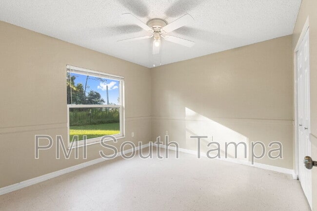 Building Photo - 9926 US-98