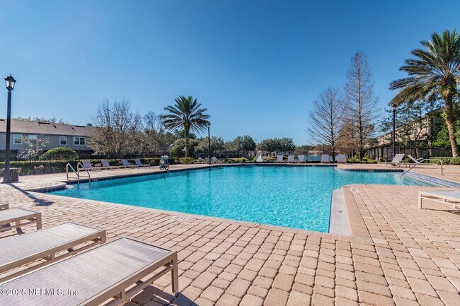 Building Photo - 5831 Parkstone Crossing Dr