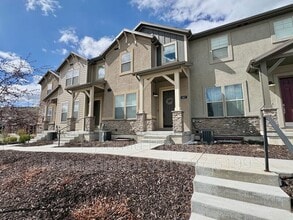 Building Photo - 1027 Wasatch Spring Rd