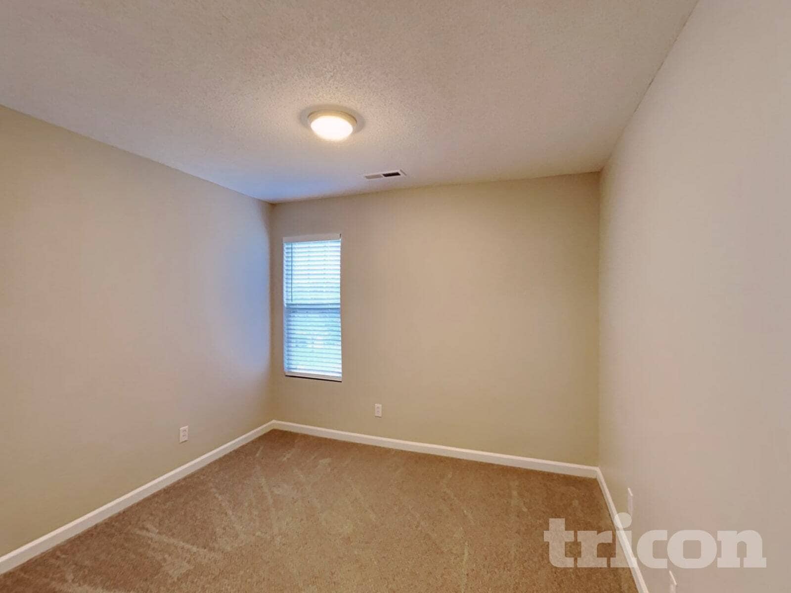Building Photo - 320 Stone Meadow Dr