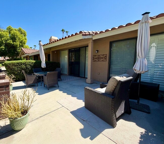 Building Photo - 231 Santa Barbara Cir