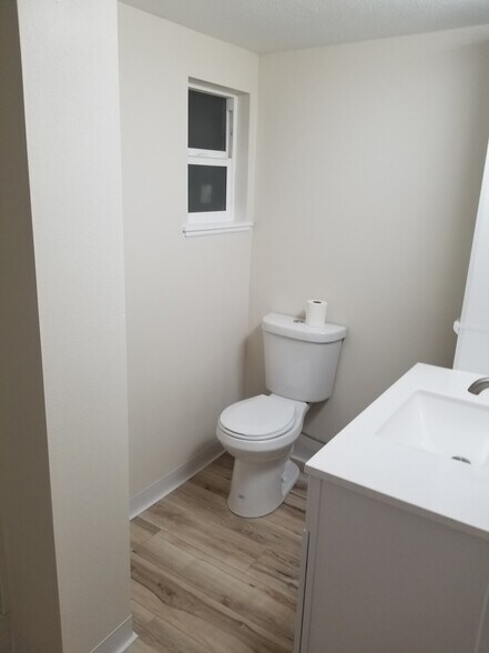 Bathroom - 98 W Lincoln Ave