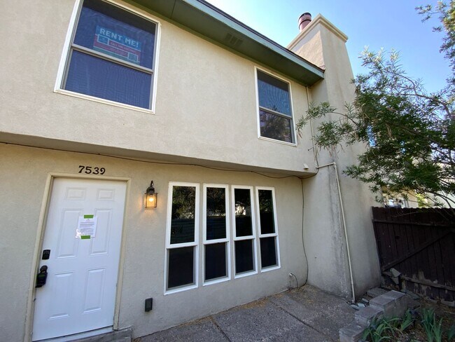 Primary Photo - *Owner Broker* 2 Bedroom Townhome Availabl...