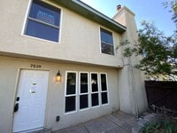 Building Photo - *Owner Broker* 2 Bedroom Townhome Availabl...
