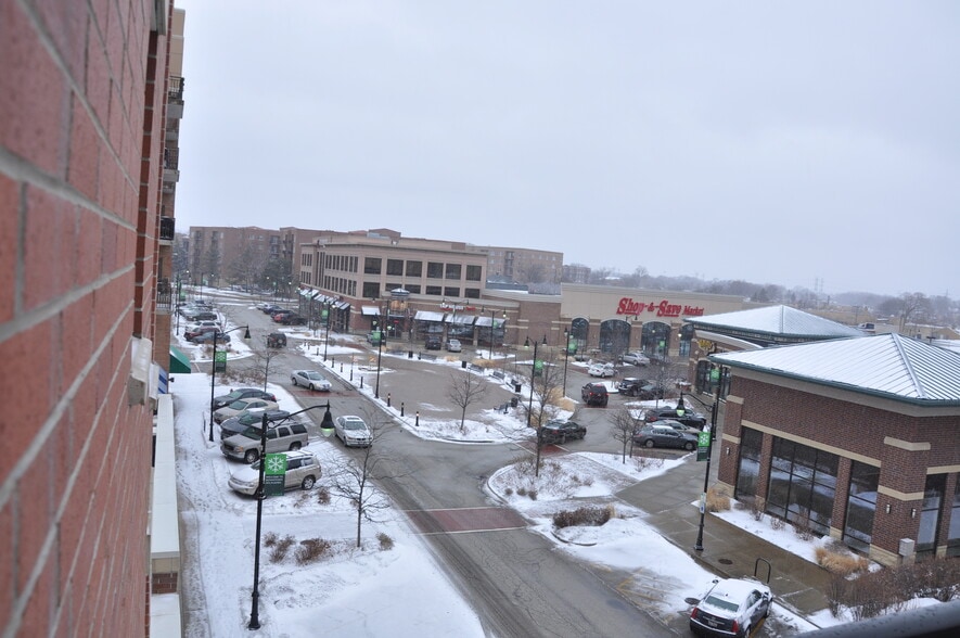 Building Photo - 656 Pearson St