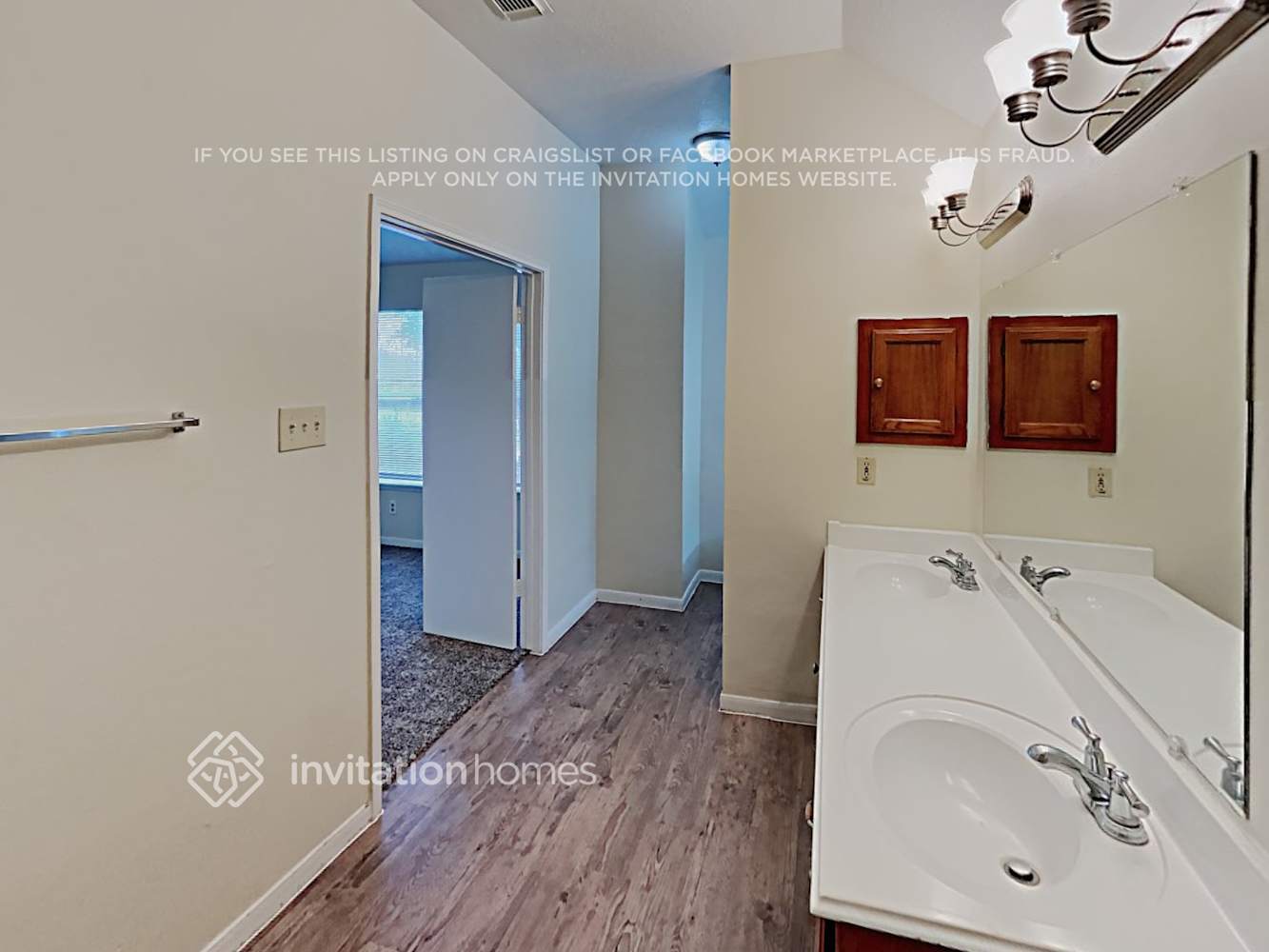 Building Photo - 17515 Glenmark Dr