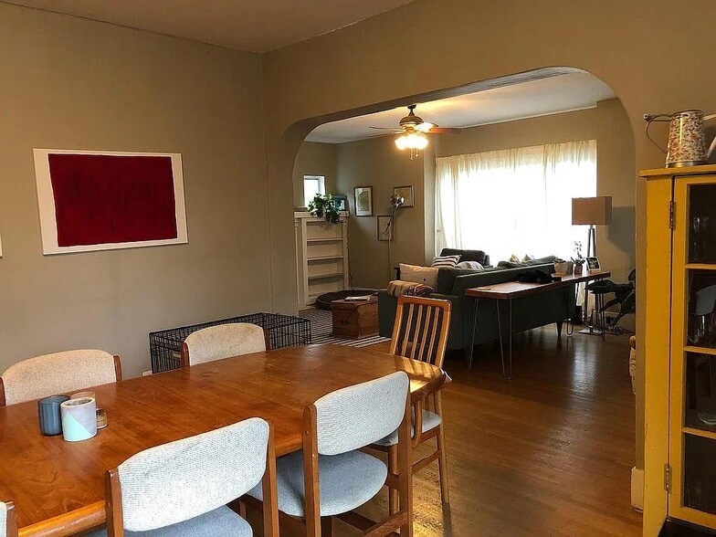 Building Photo - 4332 Eastern Ave N