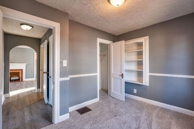 Building Photo - For Rent – 3-Bedroom Home with Basement & ...