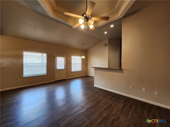 Building Photo - 244 Rosalie Dr