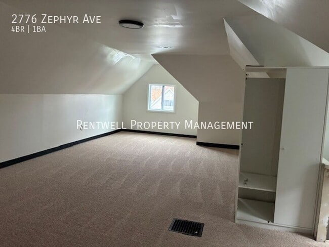 Building Photo - 2776 Zephyr Ave