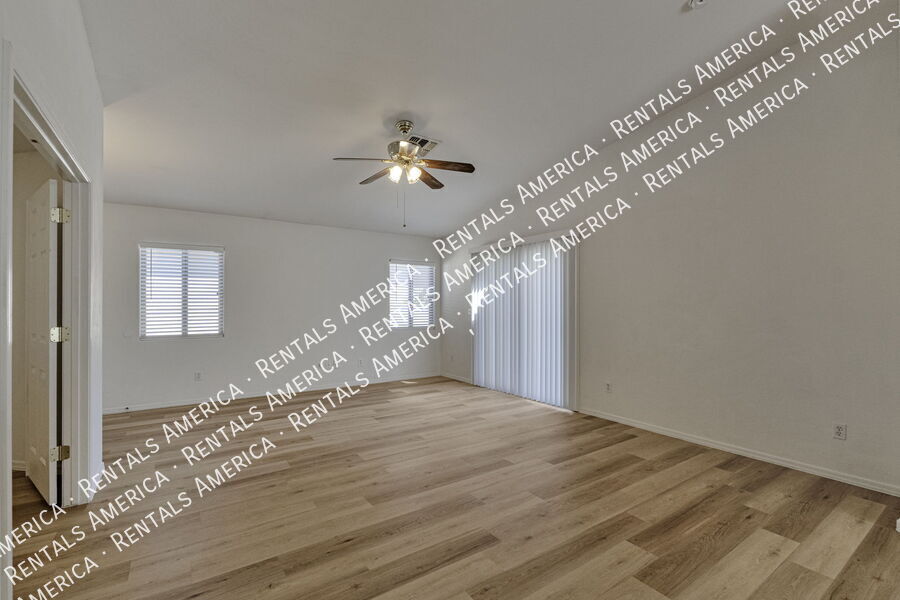 Building Photo - 8421 S Burien Rd