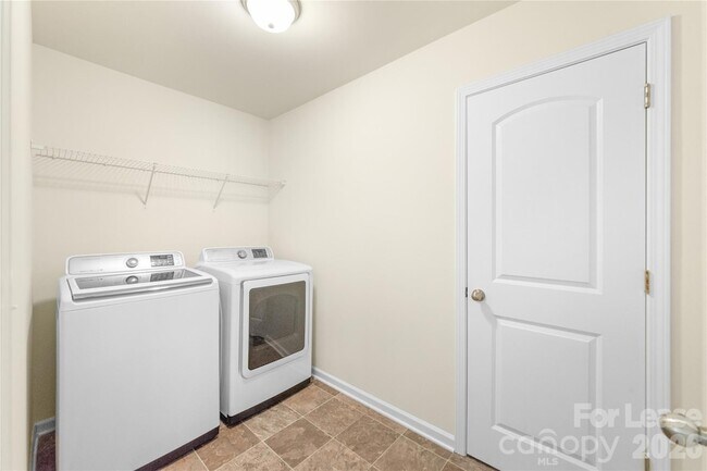Building Photo - 9517 Harvard Oak Ct