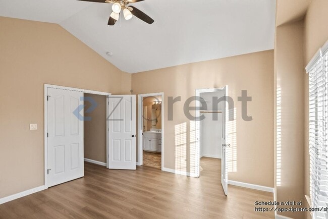 Building Photo - 3082 Rodeo Ln