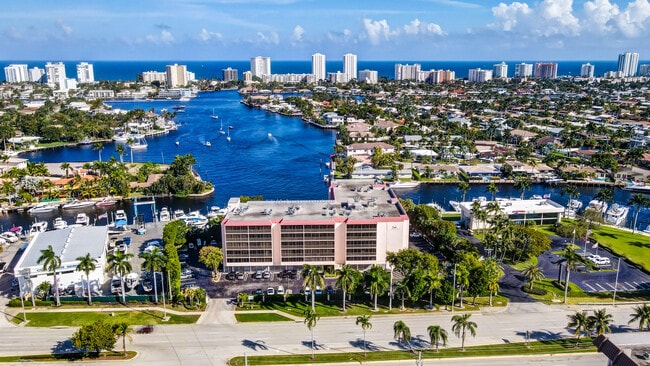 Building Photo - 740 S Federal Hwy