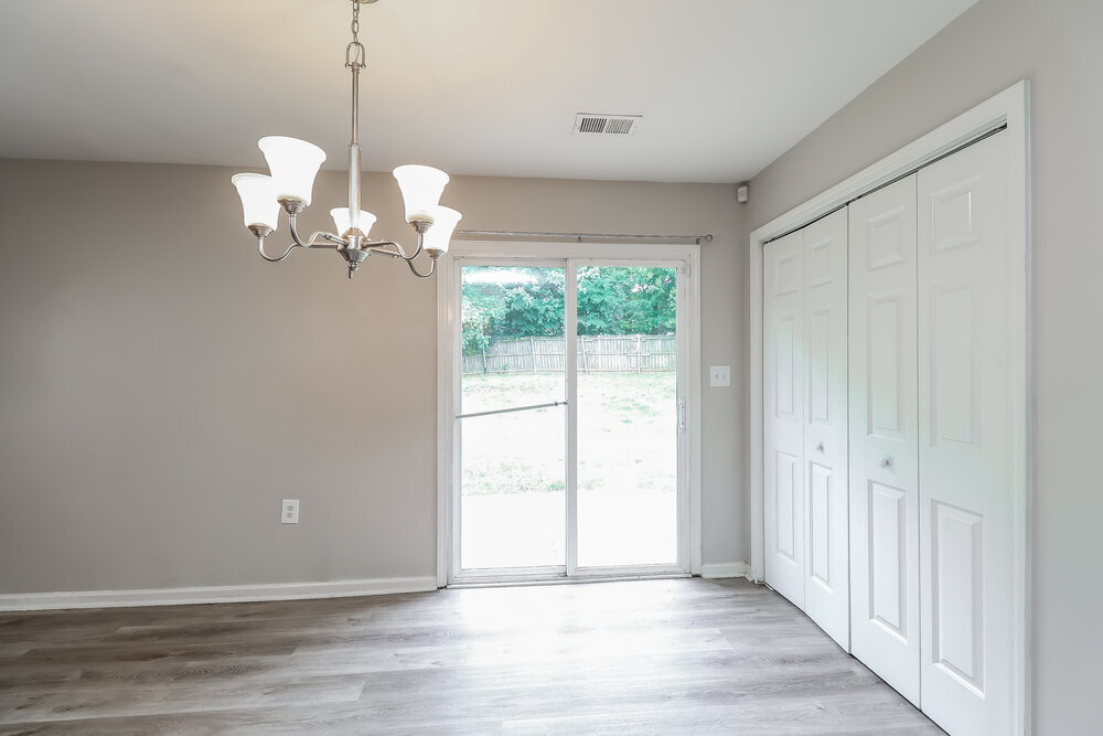 Building Photo - 814 Oakshire Cir