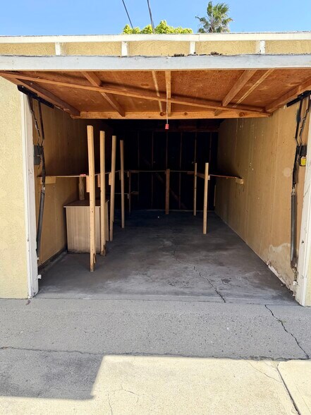 Building Photo - 2338 Keeler St