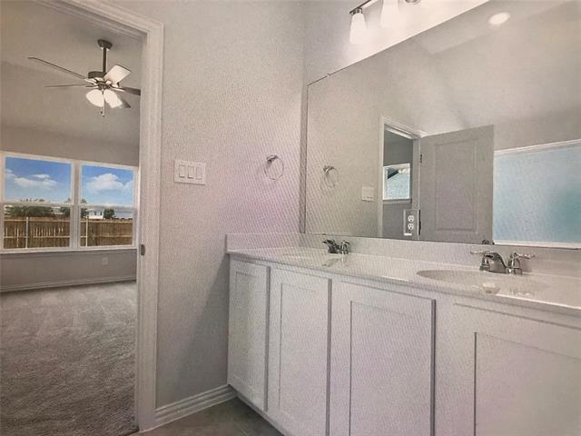 Building Photo - 2208 Ridgecrest Ln