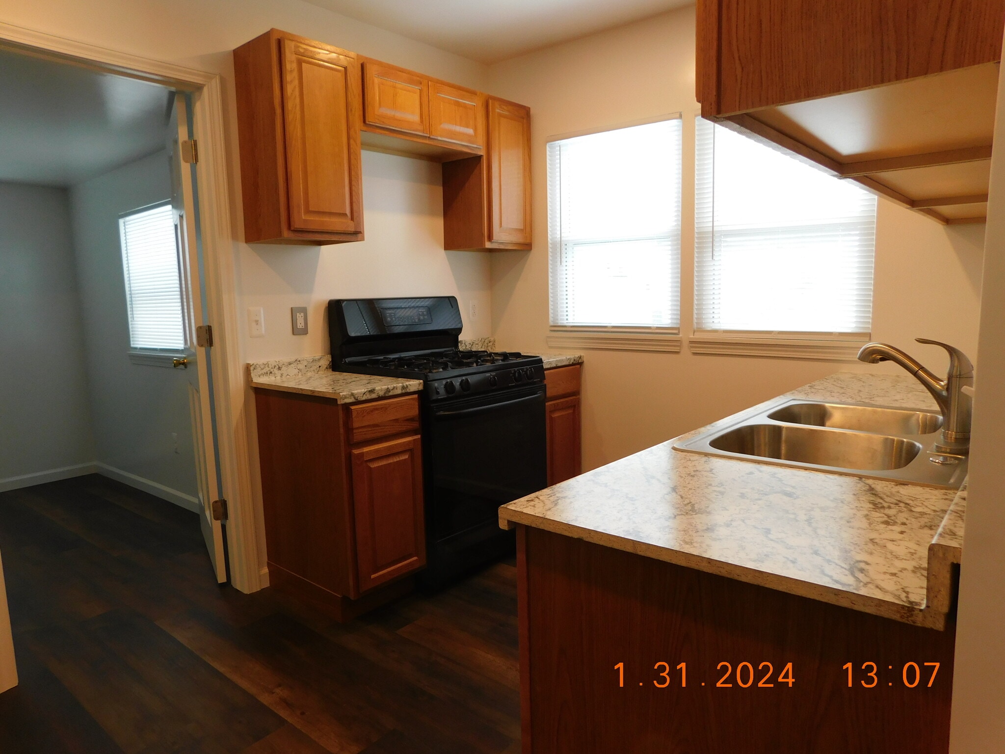 Building Photo - 101 Poplar Ave