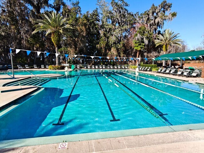 Building Photo - Florida Living at Its Best – 3BR Home with Hot Tub & Resort Amenities