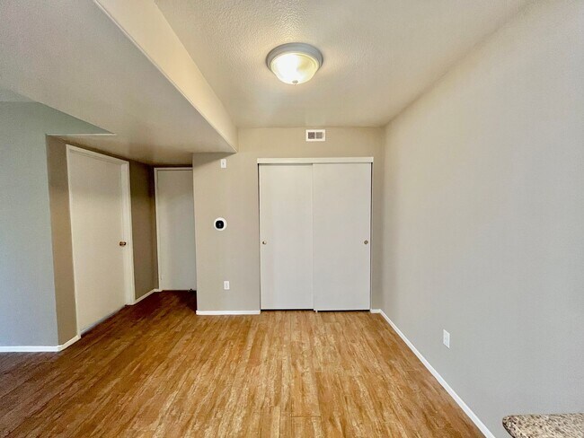 Building Photo - First-Floor Condo with Detached Garage in Gated Ranch Viejo