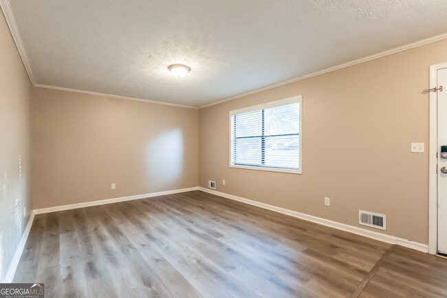 Building Photo - 7709 Glen Devon Rd