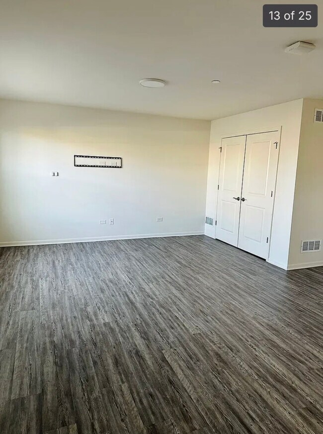 Building Photo - 2949 Reflection Dr