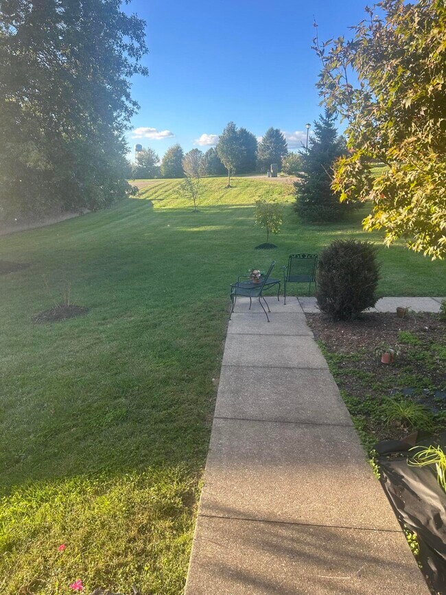 Building Photo - 409 Lawson Dr