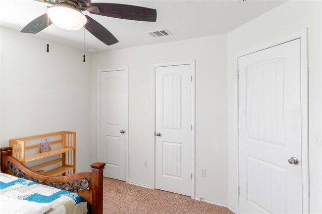 Building Photo - 606 Screech Owl Dr