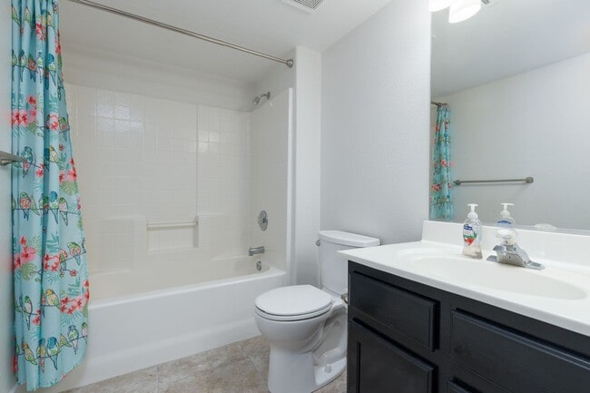 Building Photo - Upper Level 2 bedroom, 2 bathroom with great views at The Falls