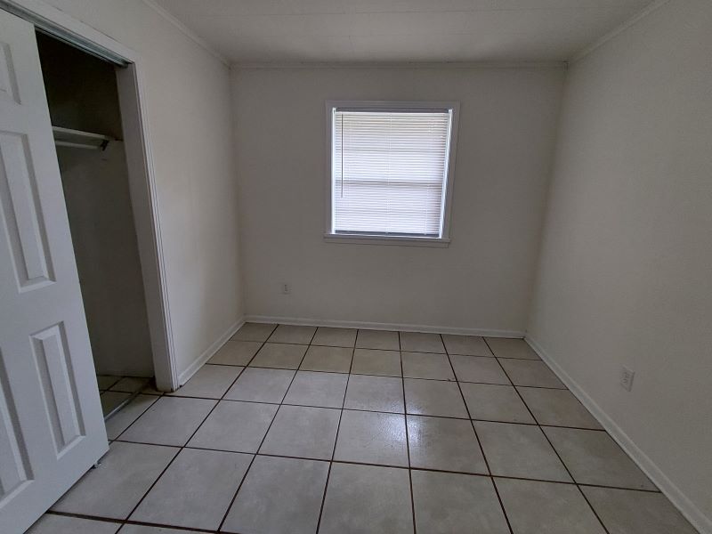 Building Photo - 722 Carter Dr