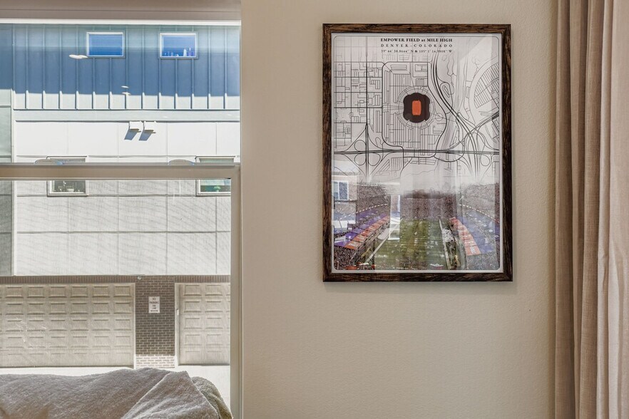 Building Photo - 5372 Allison St