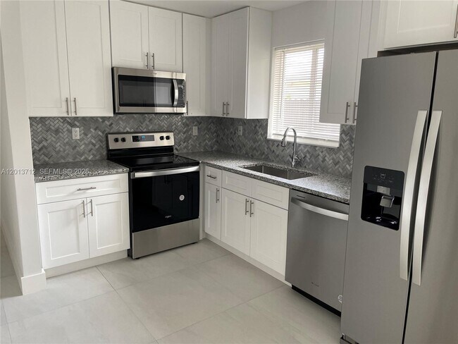 Building Photo - 6820 SW 13th Terrace