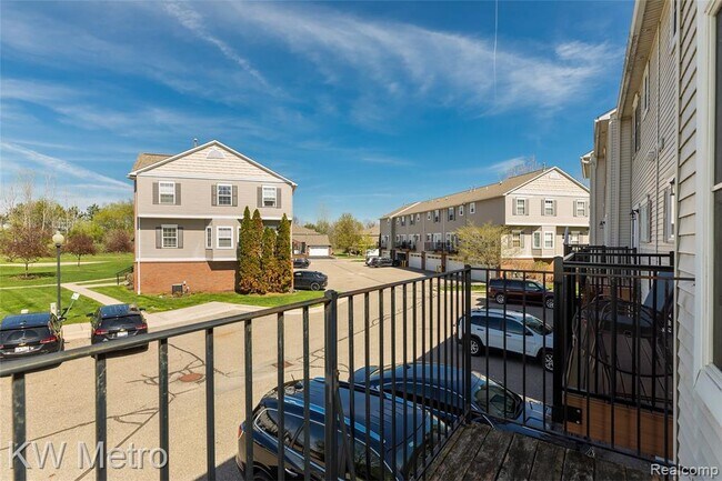 Building Photo - 788 Eagle Dr