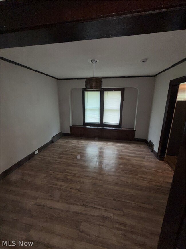 Building Photo - 1446 E 174th St