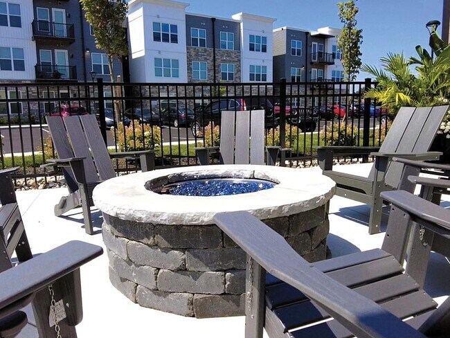 Building Photo - 1350 Log Pond Dr