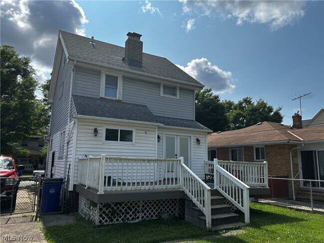 Building Photo - 3383 W 128th St