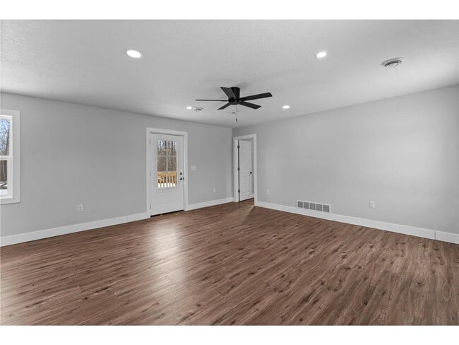 Building Photo - 1768 US-8