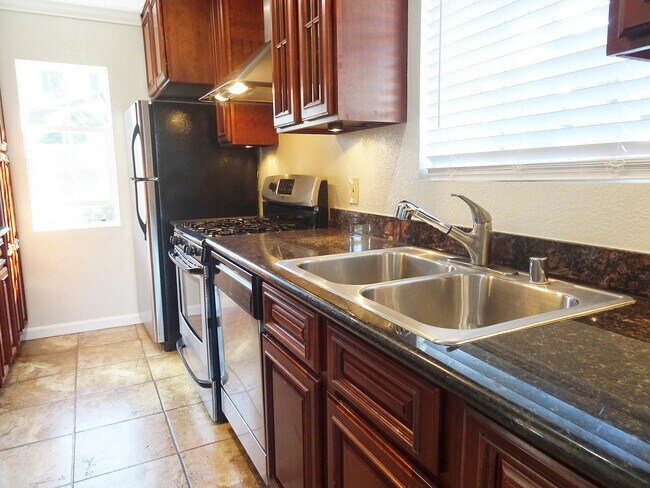 Stainless Steel Appliances - 2043 Altamont Rd