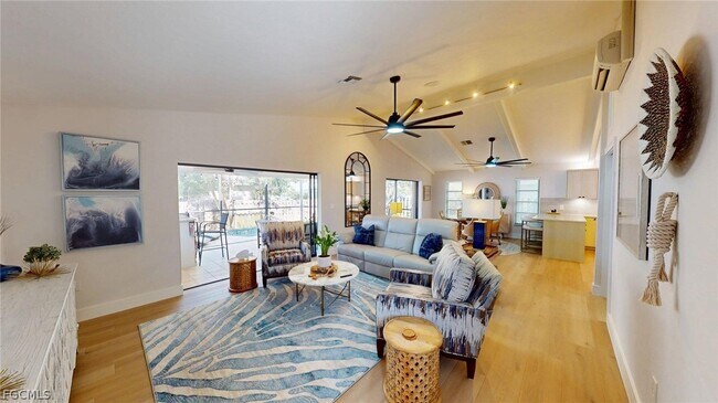 Building Photo - 663 110th Ave N