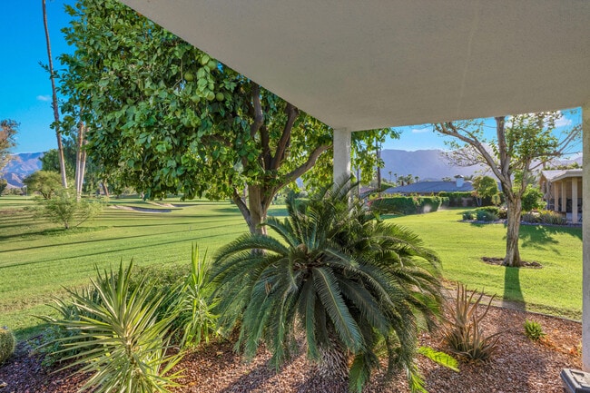 Building Photo - 47760 Eisenhower Dr