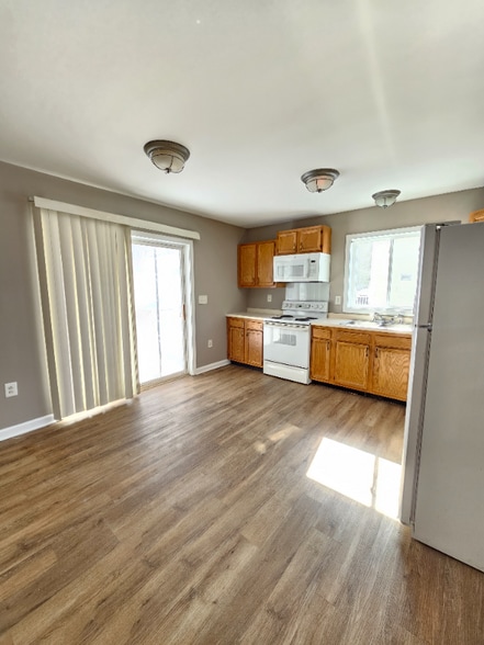 Building Photo - 56 Wigwam Hill Dr