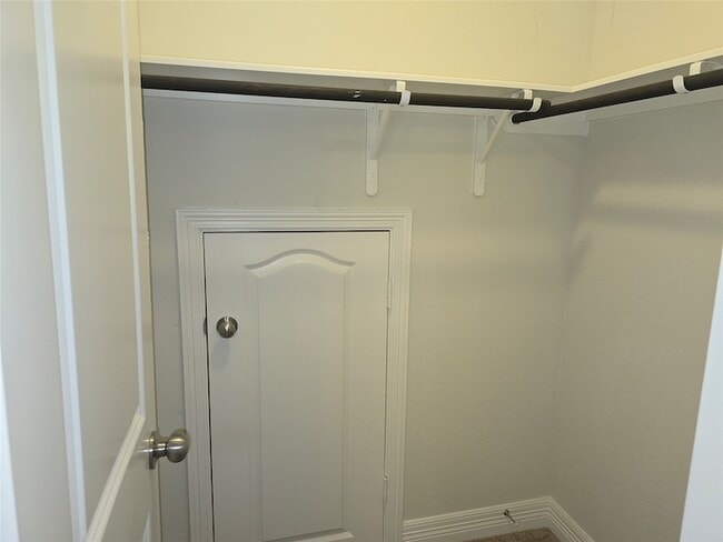 Building Photo - 40350 Bay Warbler Wy