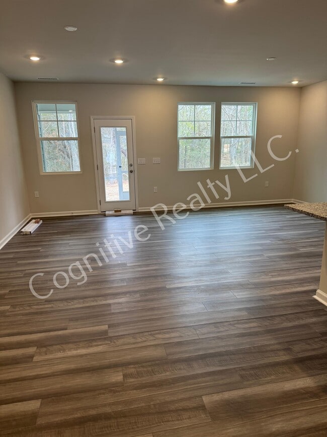 Building Photo - 1516 Foal Run Trl