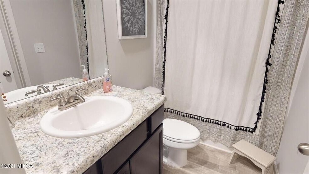 Building Photo - 178 Goodall Woods Dr