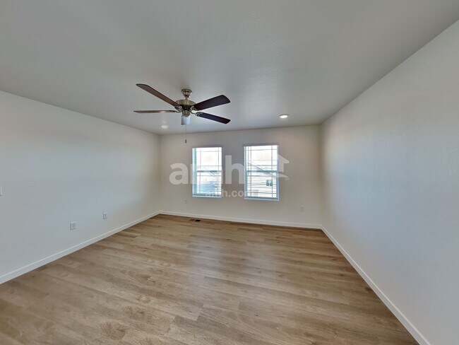 Building Photo - 26132 E Calhoun Pl