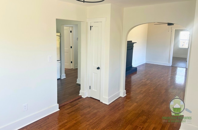 Building Photo - 904 Staunton Bridge Rd