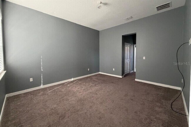 Building Photo - 2702 Scarborough Ct