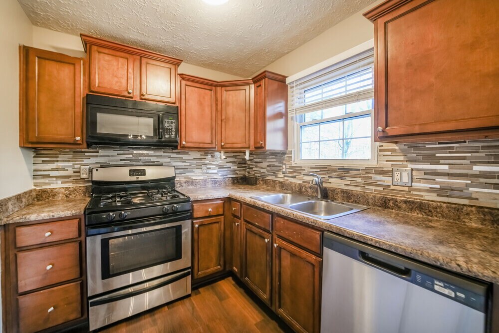 Building Photo - 1860 Rainbow Ln