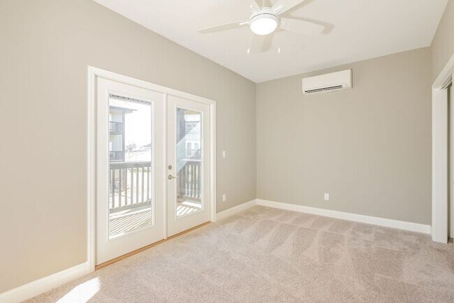 Building Photo - 1922 Addi Ln