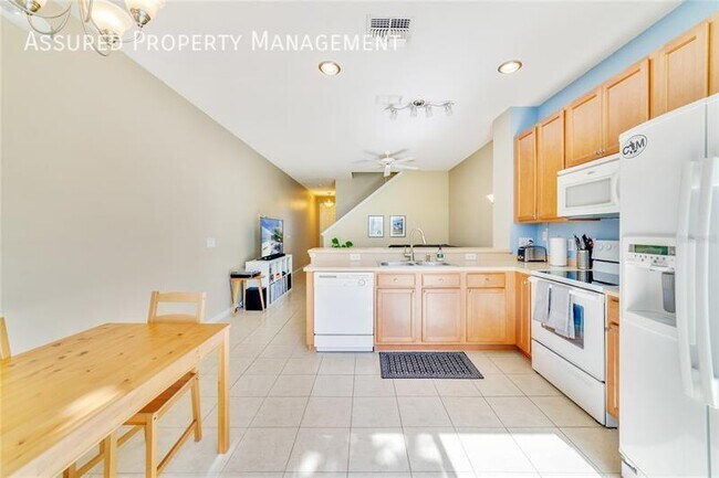 Building Photo - 3087 Seaview Castle Dr